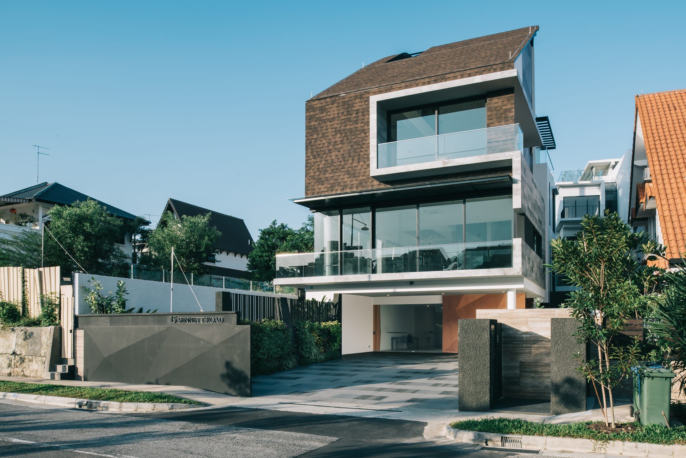 Sennett Road, view 4